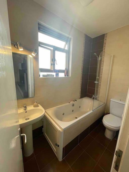 Apartament Gzira / Sliema Wifi & Ac ! Great Value & Location Zewnętrze zdjęcie