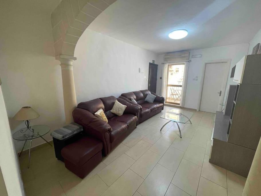 Apartament Gzira / Sliema Wifi & Ac ! Great Value & Location Zewnętrze zdjęcie