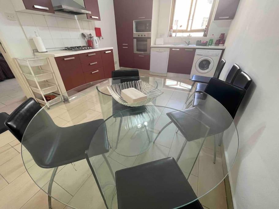 Apartament Gzira / Sliema Wifi & Ac ! Great Value & Location Zewnętrze zdjęcie