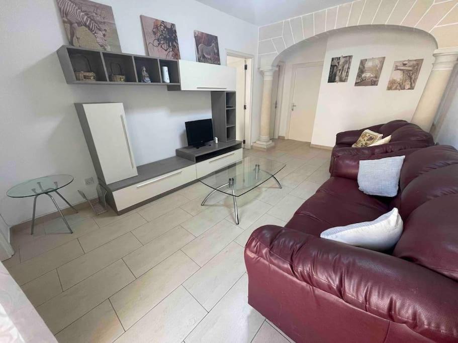 Apartament Gzira / Sliema Wifi & Ac ! Great Value & Location Zewnętrze zdjęcie